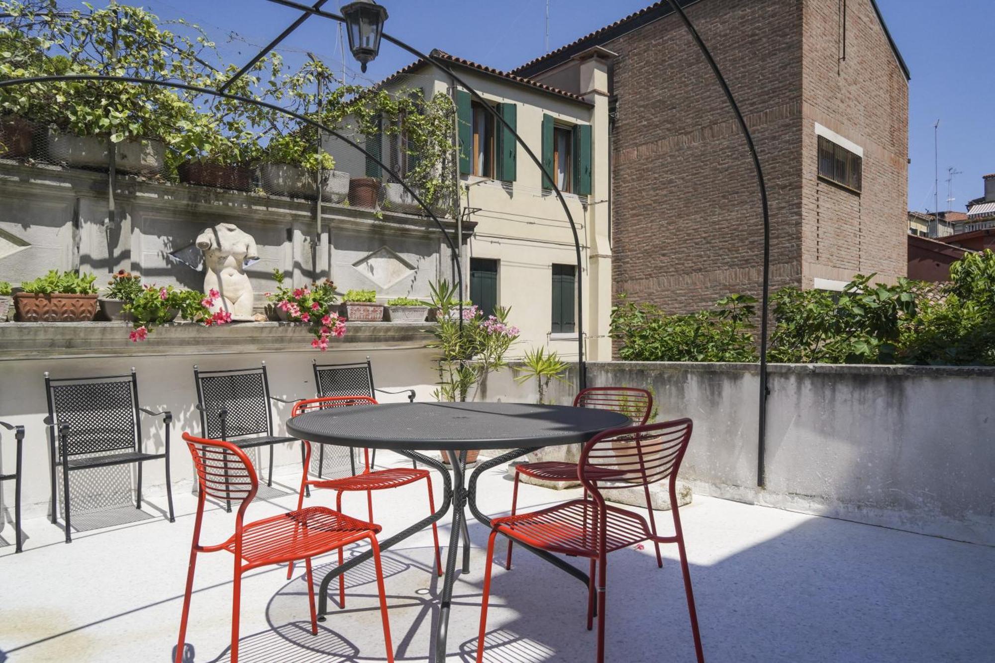 Family Apartment With Terrace Veneza Exterior foto
